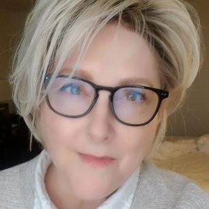 Meet your Posher, Sheila